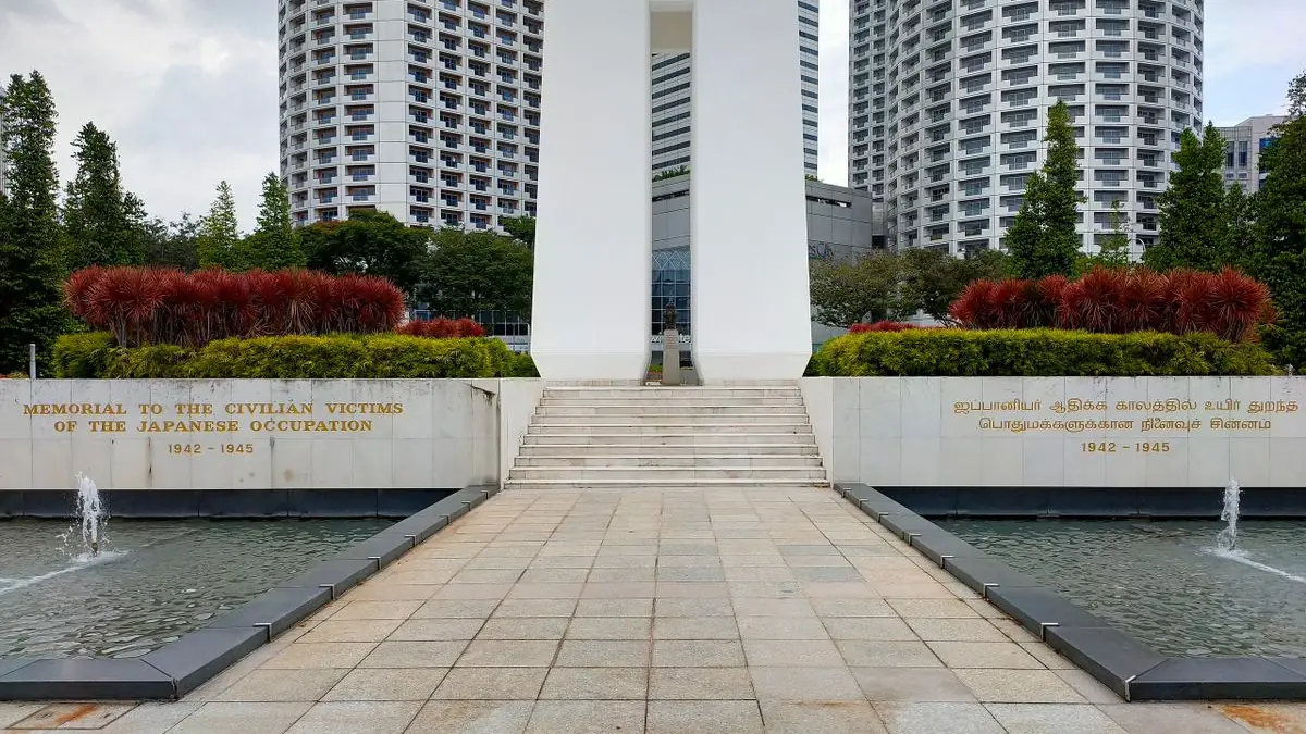 Civilian War Memorial — Civilian War Memorial, Singapore — entrance
