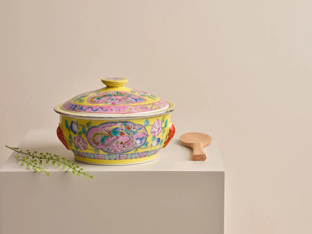 A decorative tureen at Pangium, Singapore