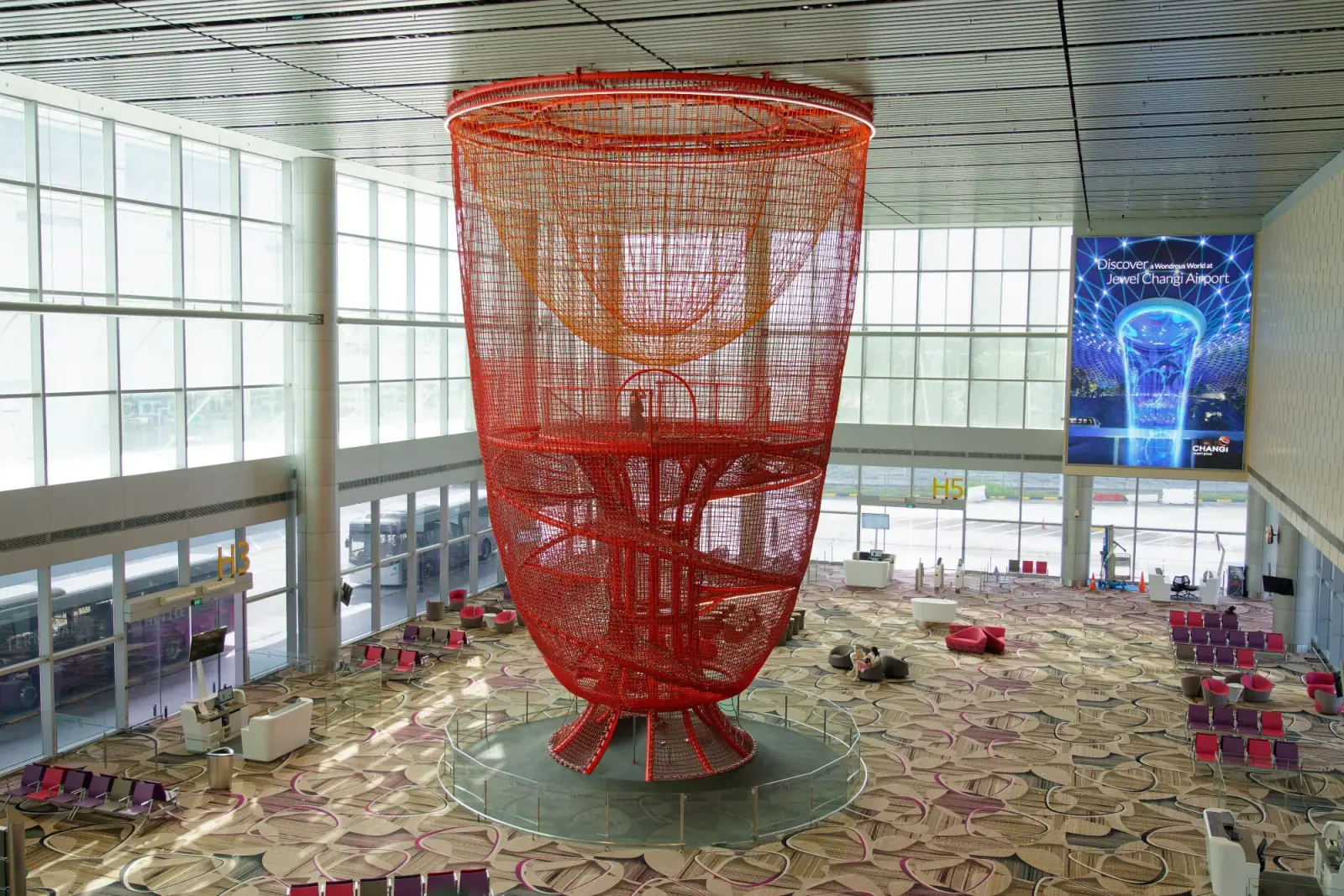 Changi Airport — The suspended chandelier art installation at Terminal 4, Changi Airport