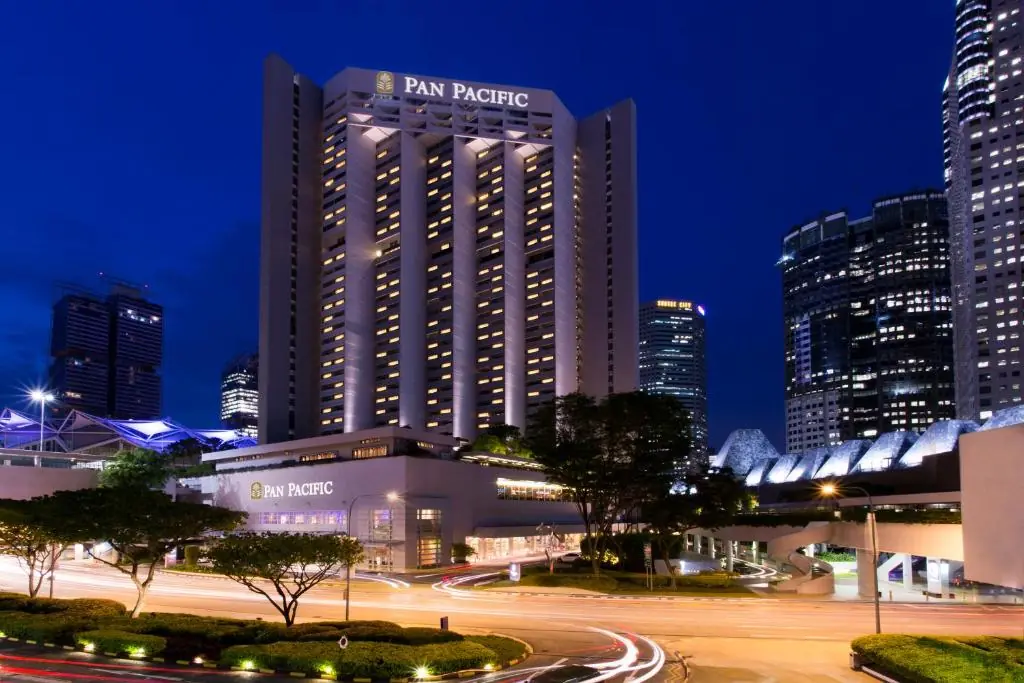 The tall internal atrium at Pan Pacific Singapore on Raffles Boulevard