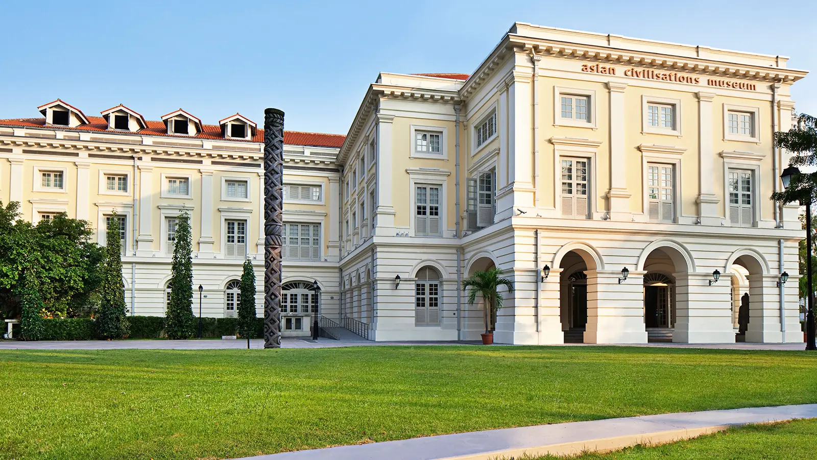 Asian Civilisations Museum — The Asian Civilizations Museum, Singapore is a historic building that tells the story of Asian civilisation.