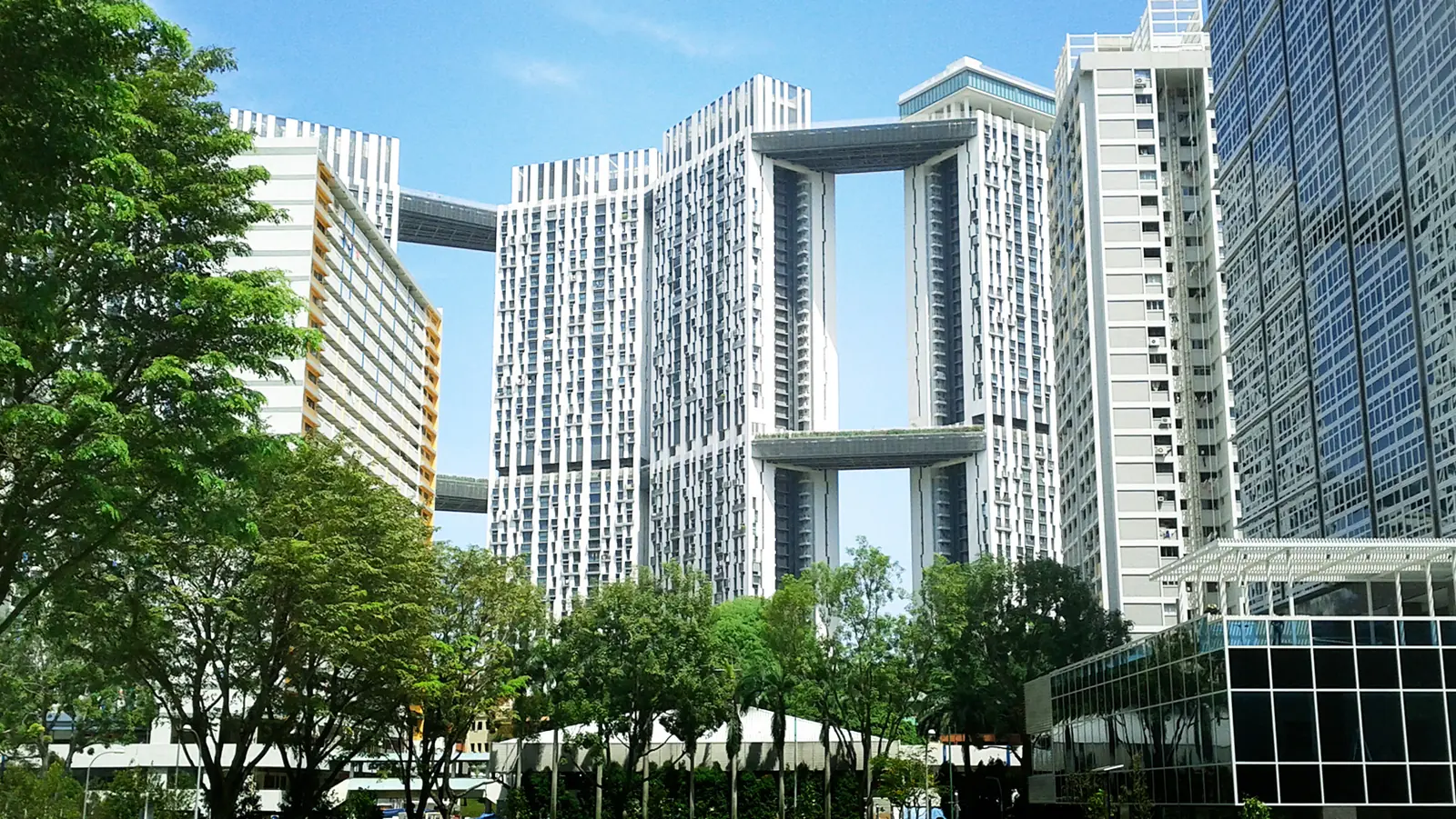Pinnacle@Duxton — The Pinnacle@Duxton's architecture is a refreshing change in a sea of concrete blocks.
